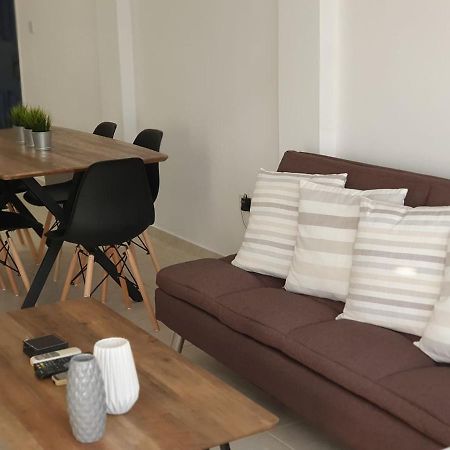 דירות Paphos Central Gem - 10 Min Walk To The Sea, Harbor And Mall מראה חיצוני תמונה